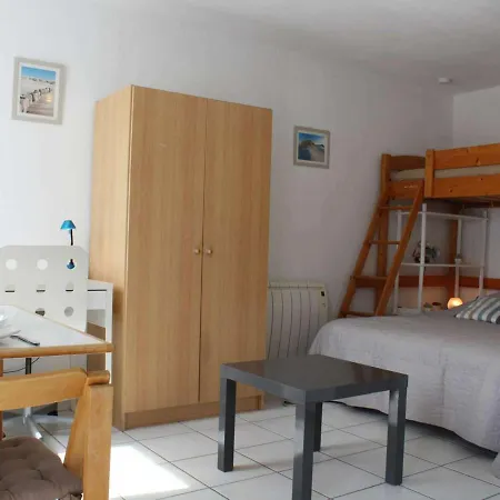 Appartement La Rochelle, 1 Piece, 3 Personnes - Fr-1-246-568 Apartment La Rochelle (Charente-Maritime)