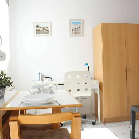 Appartement La Rochelle, 1 Piece, 3 Personnes - Fr-1-246-568 *