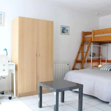 Appartement La Rochelle, 1 Piece, 3 Personnes - Fr-1-246-568 *